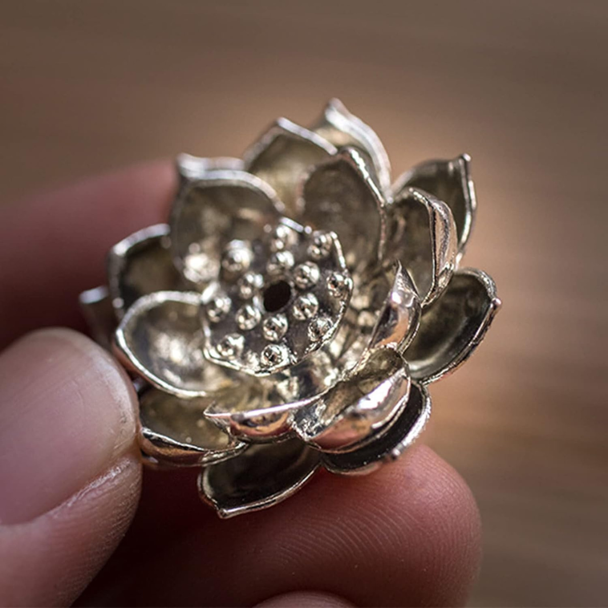 Porta Incienso Flor de Loto Metálico