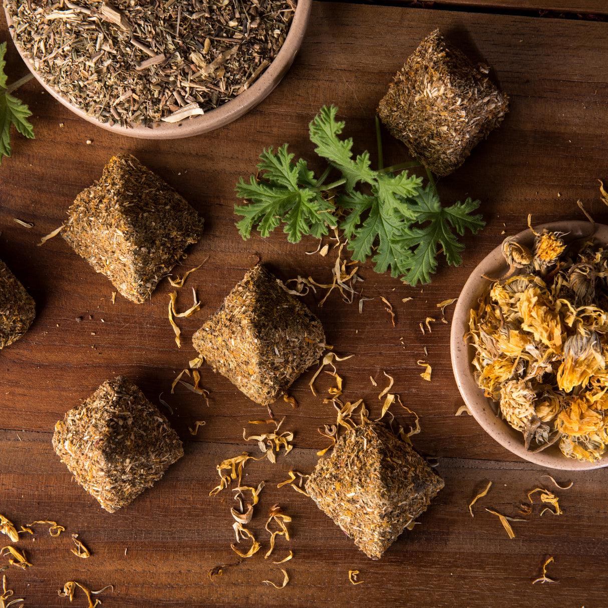 Pirámide Energética Citronella, Calendula y Ruda