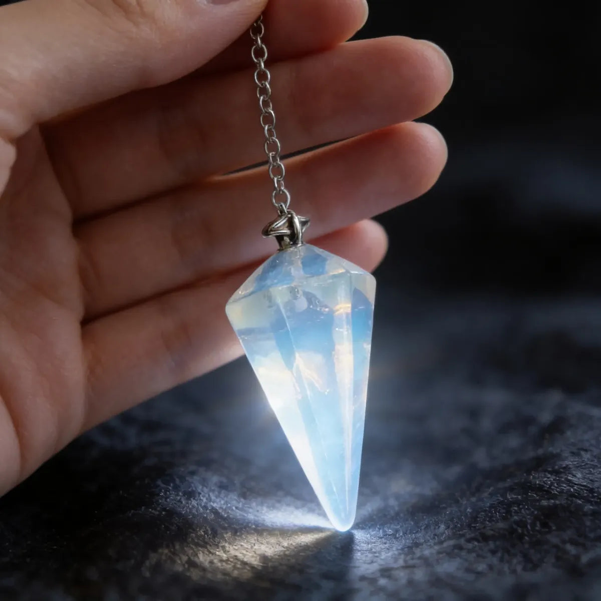 Péndulo Pirámide Piedra Luna Grande