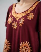 Blusa Vestido Deepti Burdeo con Amarillo