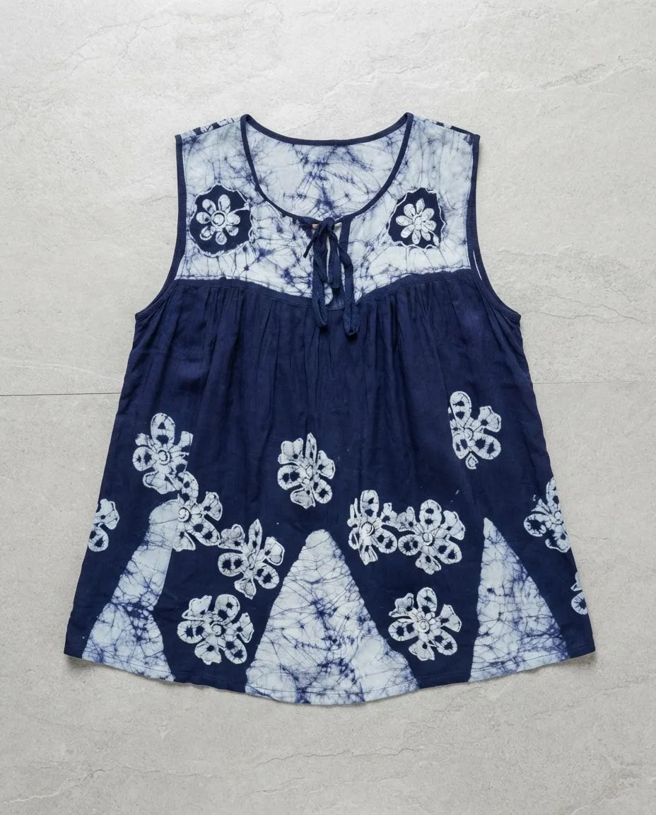 Blusa Chandri Azul Marino con Blanco