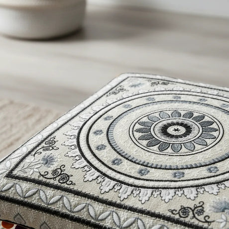 Cojin Boho Gris Cuadrado Mediano