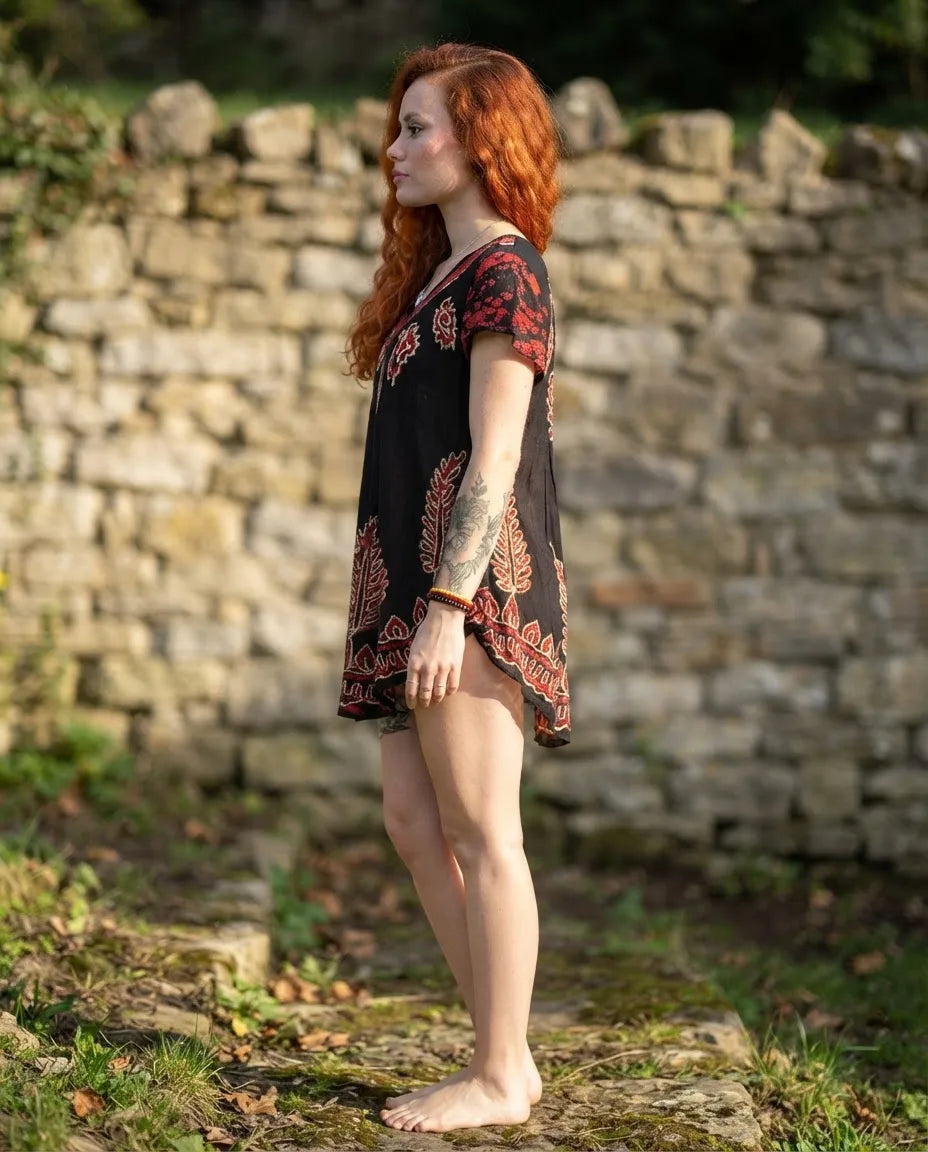 Blusa Vestido Devika Negro con Rojo