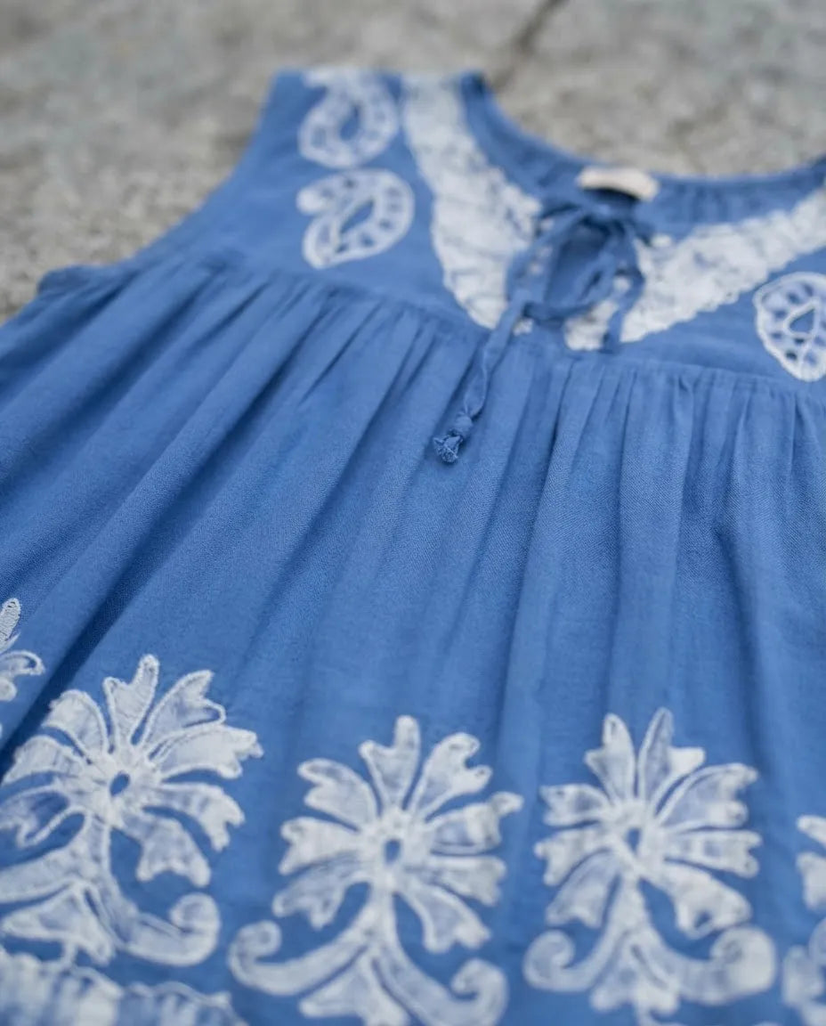 Blusa Darpita Azul con Blanco