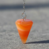 Péndulo Pirámide Agata Naranja Chico