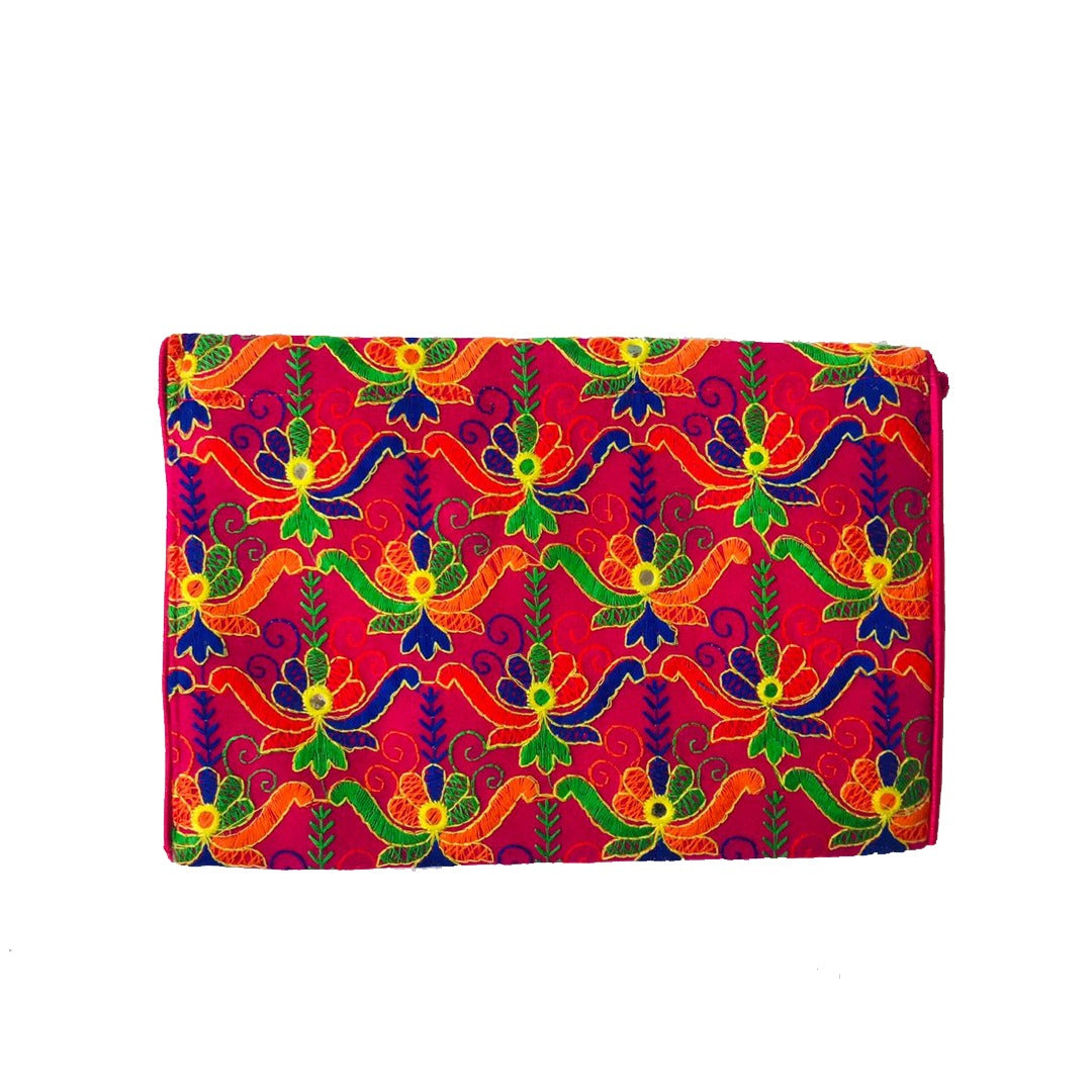 Cartera tipo sobre pequeña Rosada