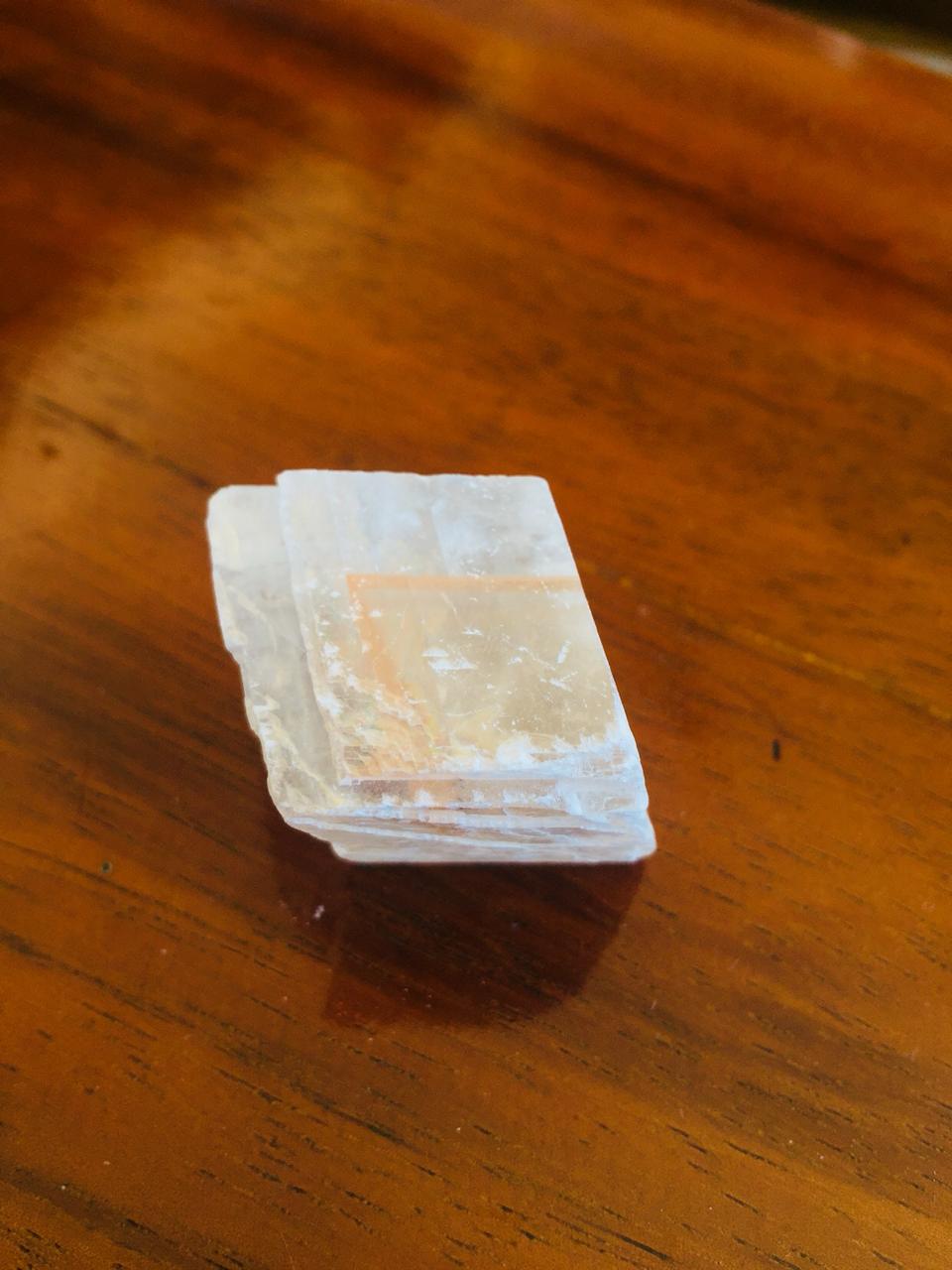 Piedra Natural Calcita Rhonb Blanco 4 - 5 cm