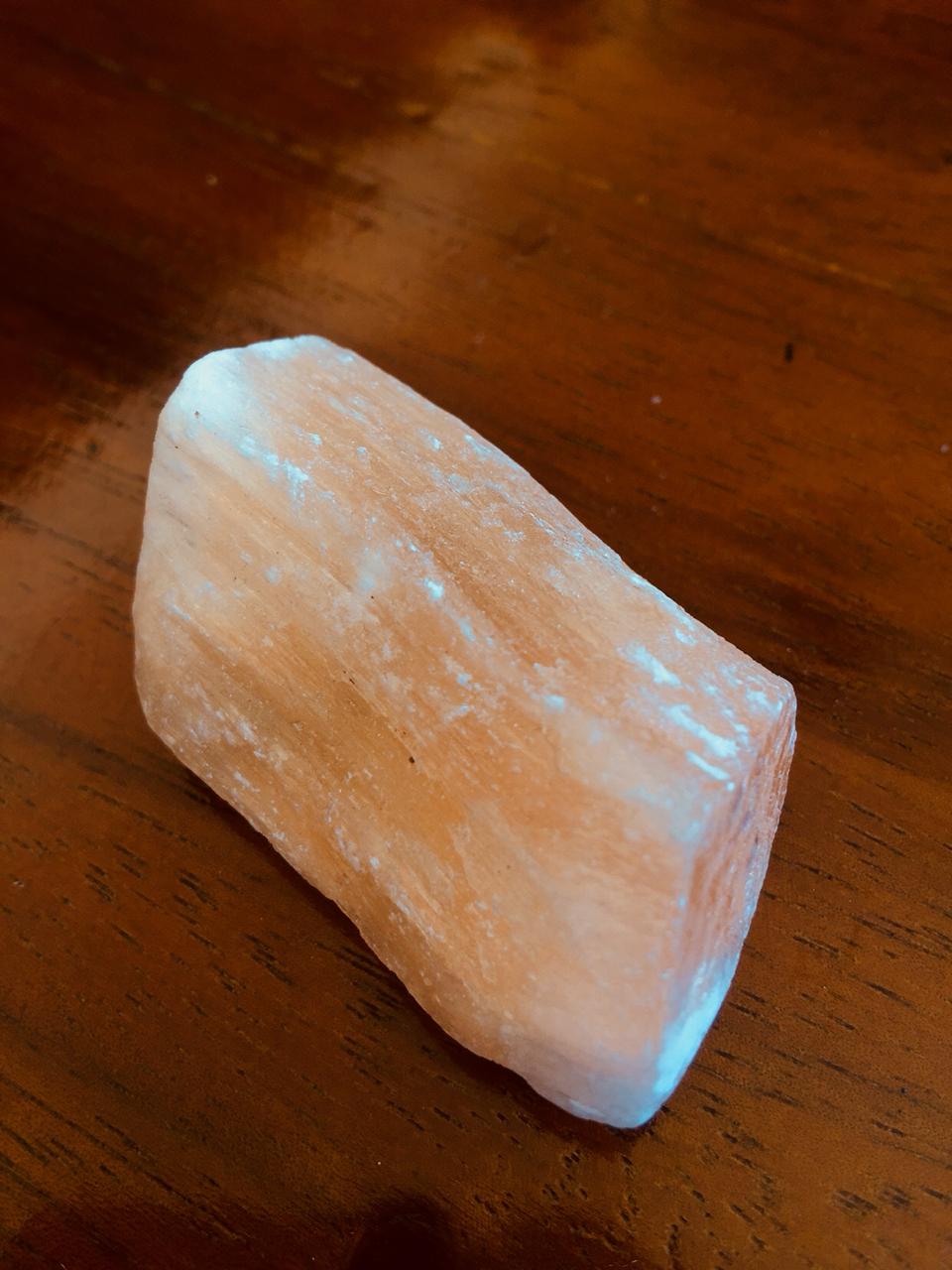 Piedra Natural Selenita - Satin Spar Amarila