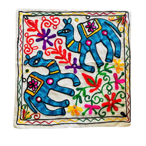 Funda de Cojín Bordado a mano - Camello Duo - Light Blue